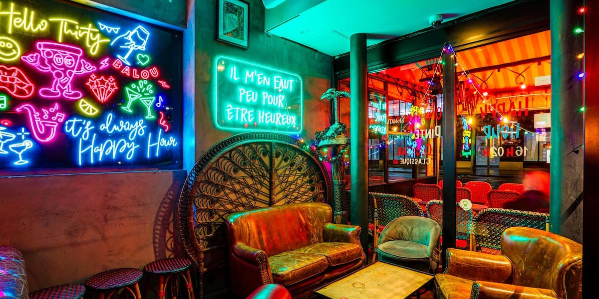 Les bars du Marais à Paris : notre guide du quartier pour sortir en groupe