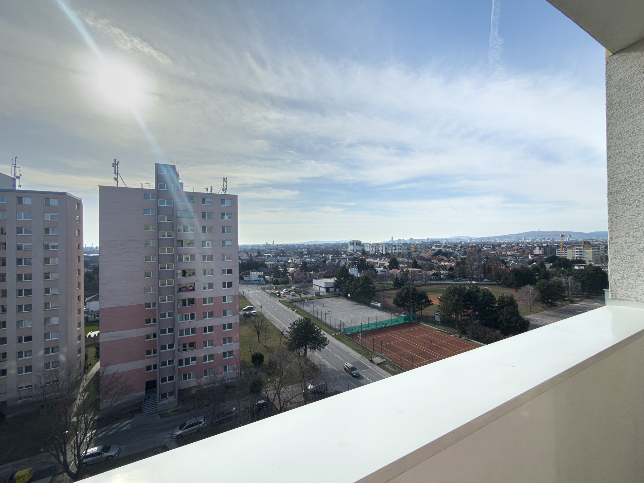 Priestranný 3 izbový byt na predaj