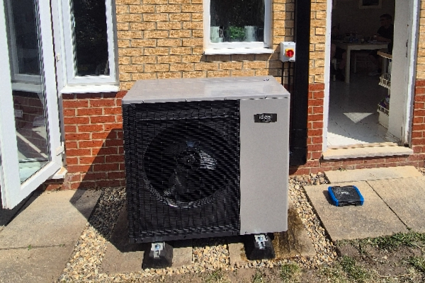Chelmsford heat pump installation case study | Installio