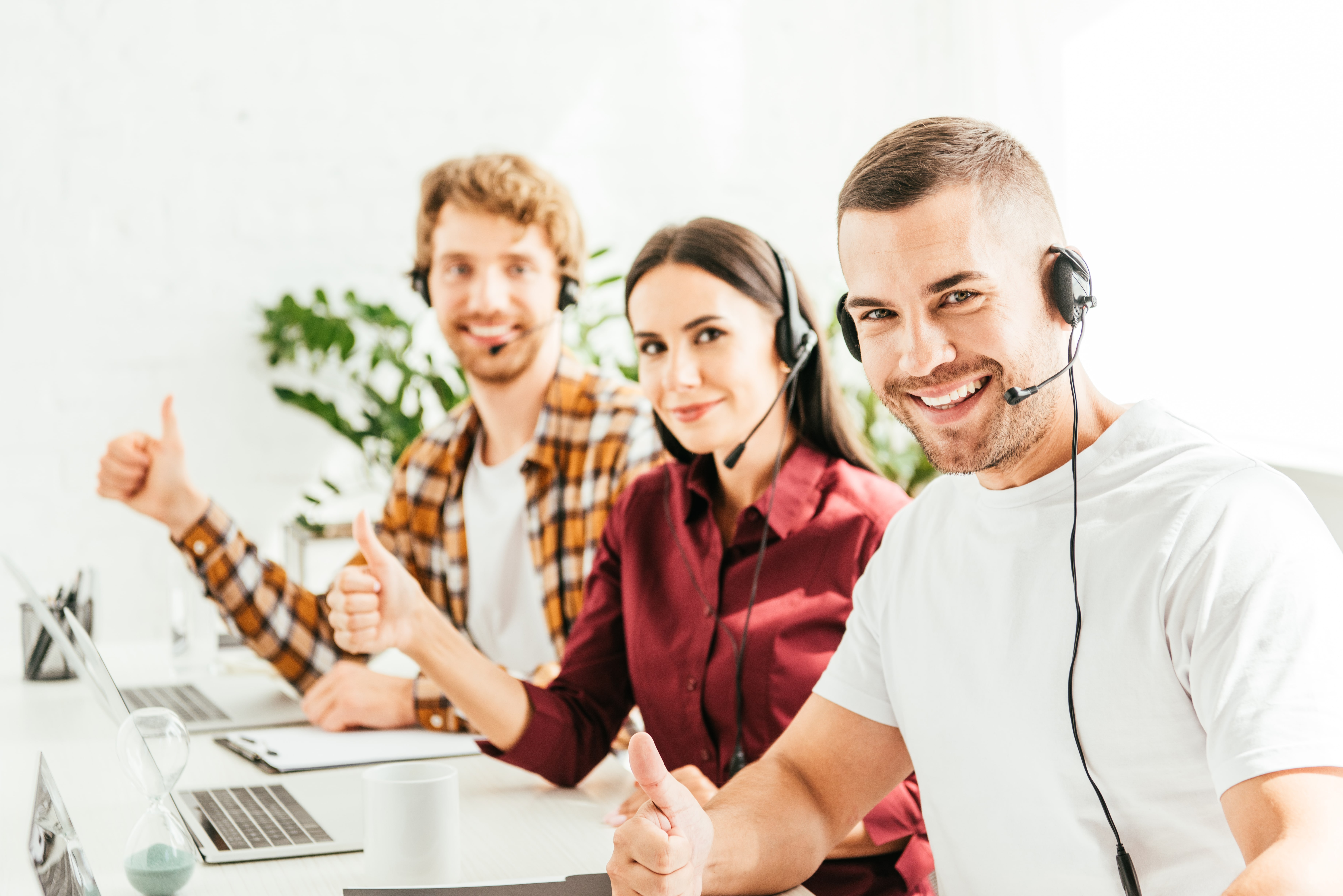 Joulee Fördermittelservice für Handwerksbetriebe 3 Service Mitarbeitende am Arbeitsplatz