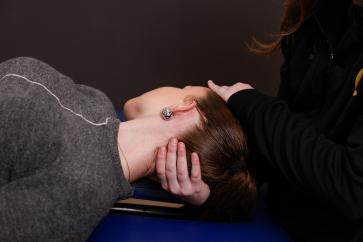 Wanneer injectie schouder? Klein prikje, groot verschil — als je ’m op het juiste moment zet