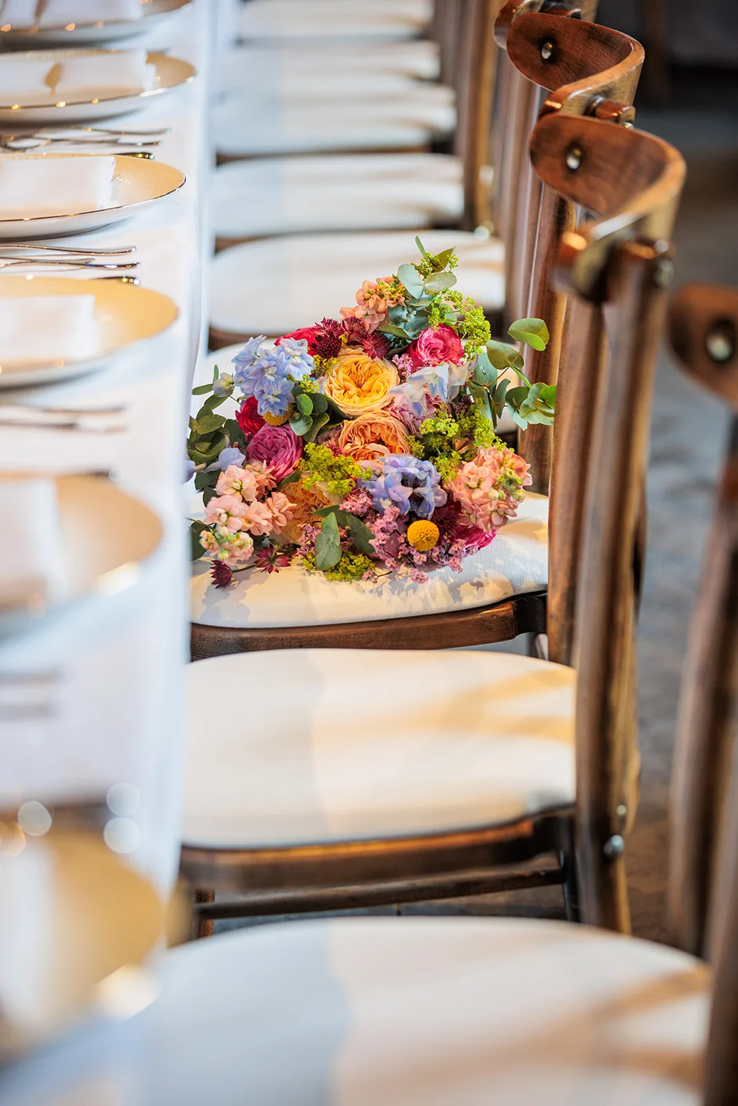 bouquet de fleurs orange , vert, rouge 