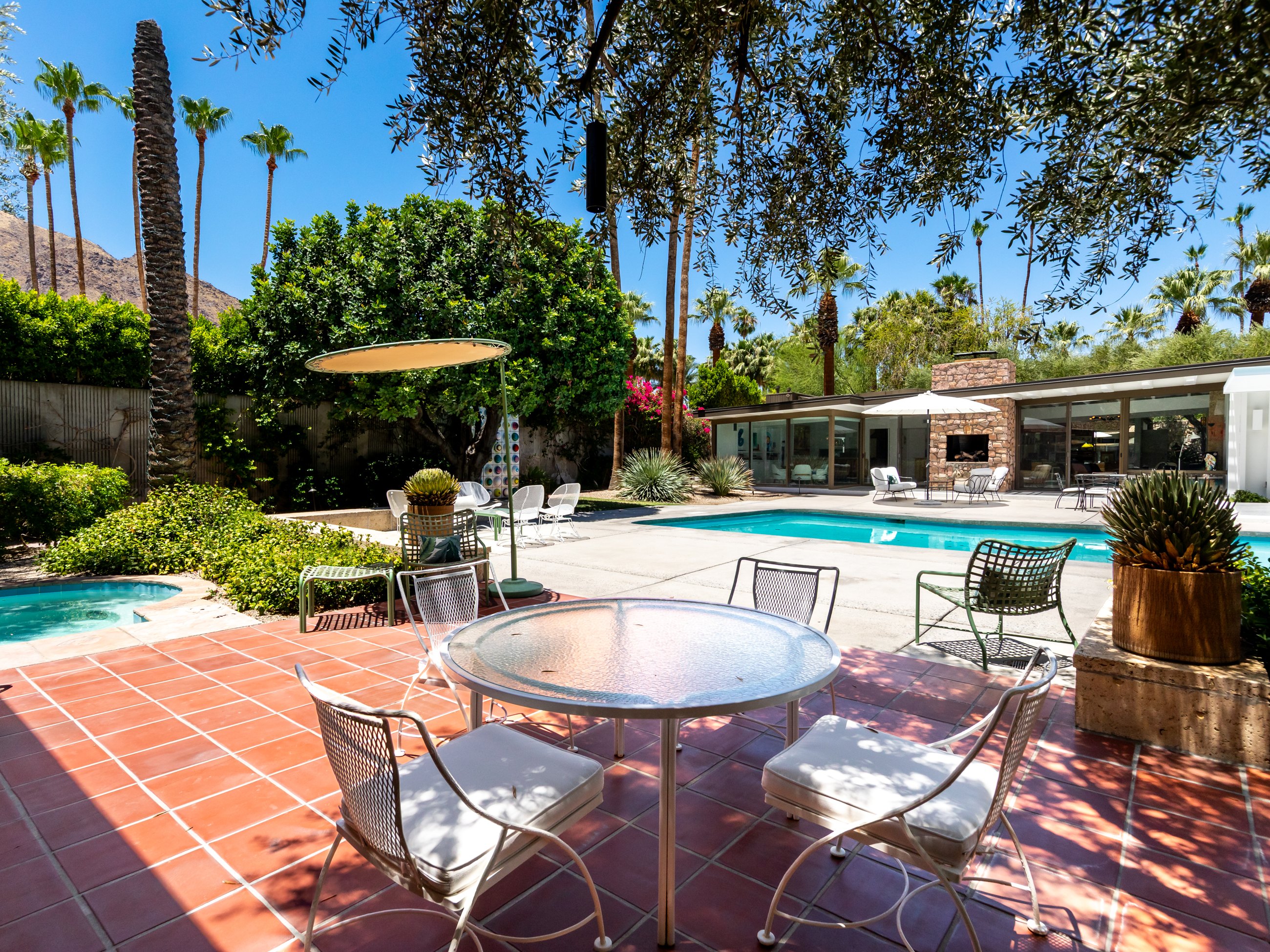 Covered patio with outdoor seating