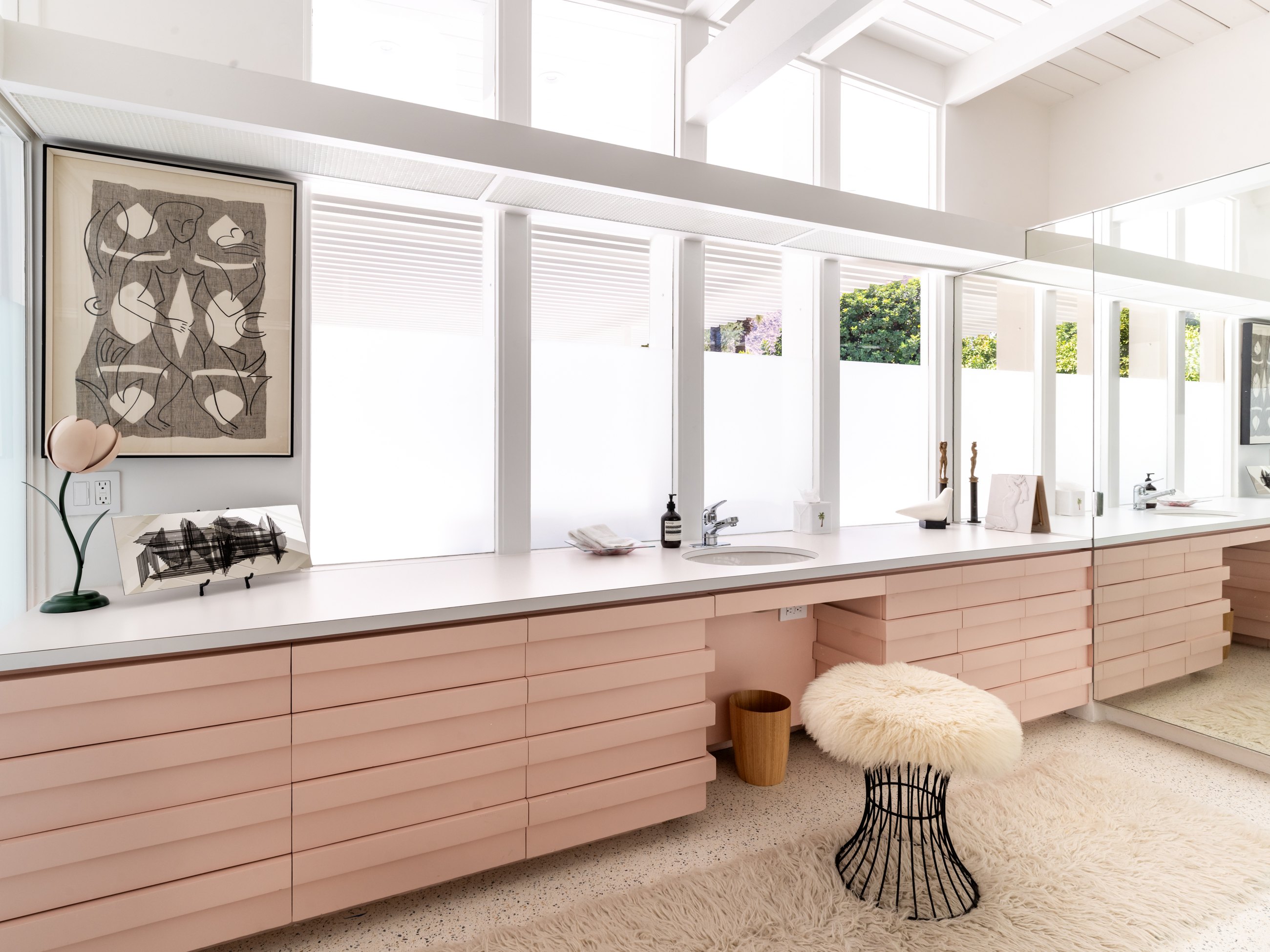Bathroom vanity