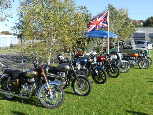 'Royal Enfield Day' @ Enfield (near Oamaru)