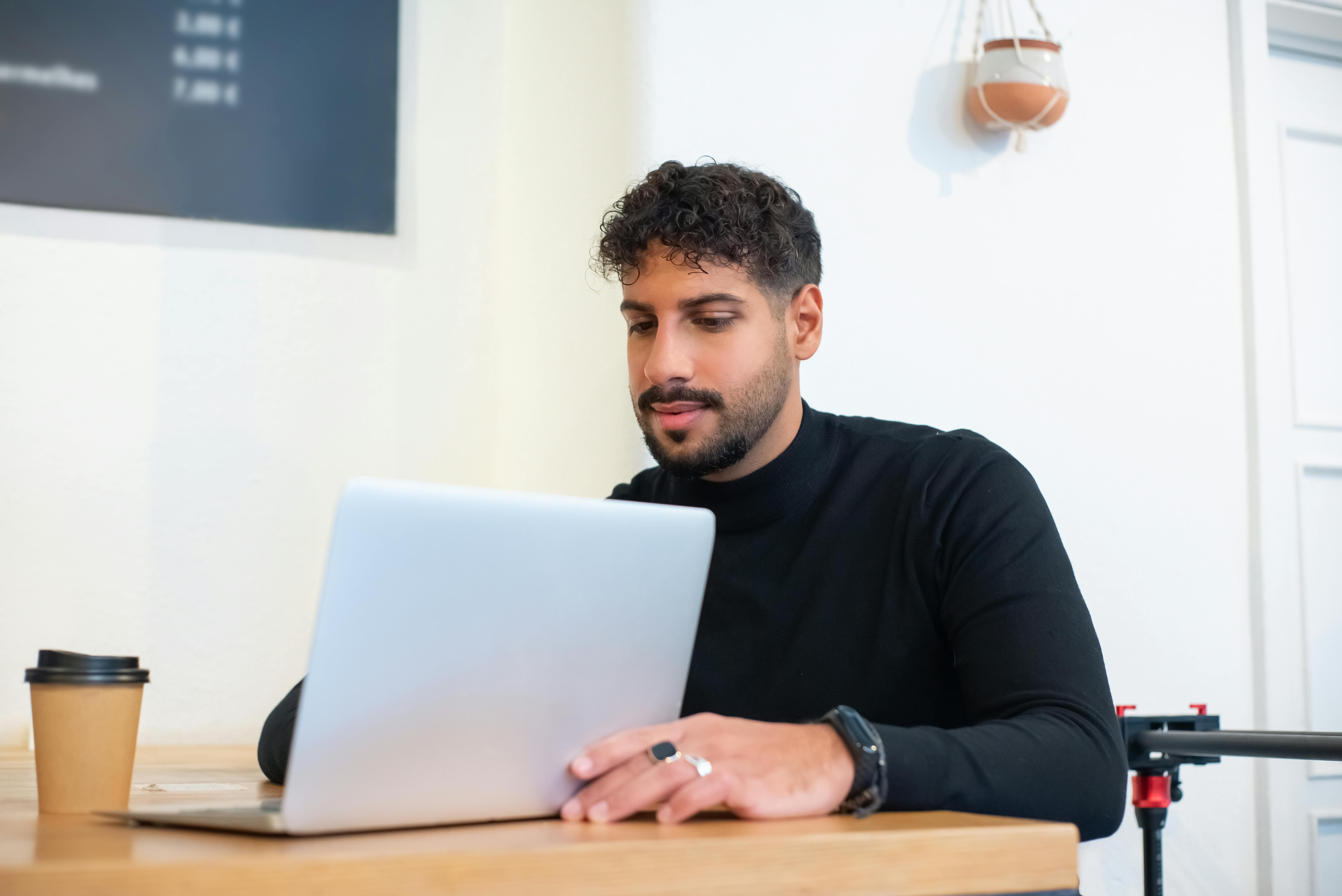 Understanding The Right to Disconnect Australia for Recruiters