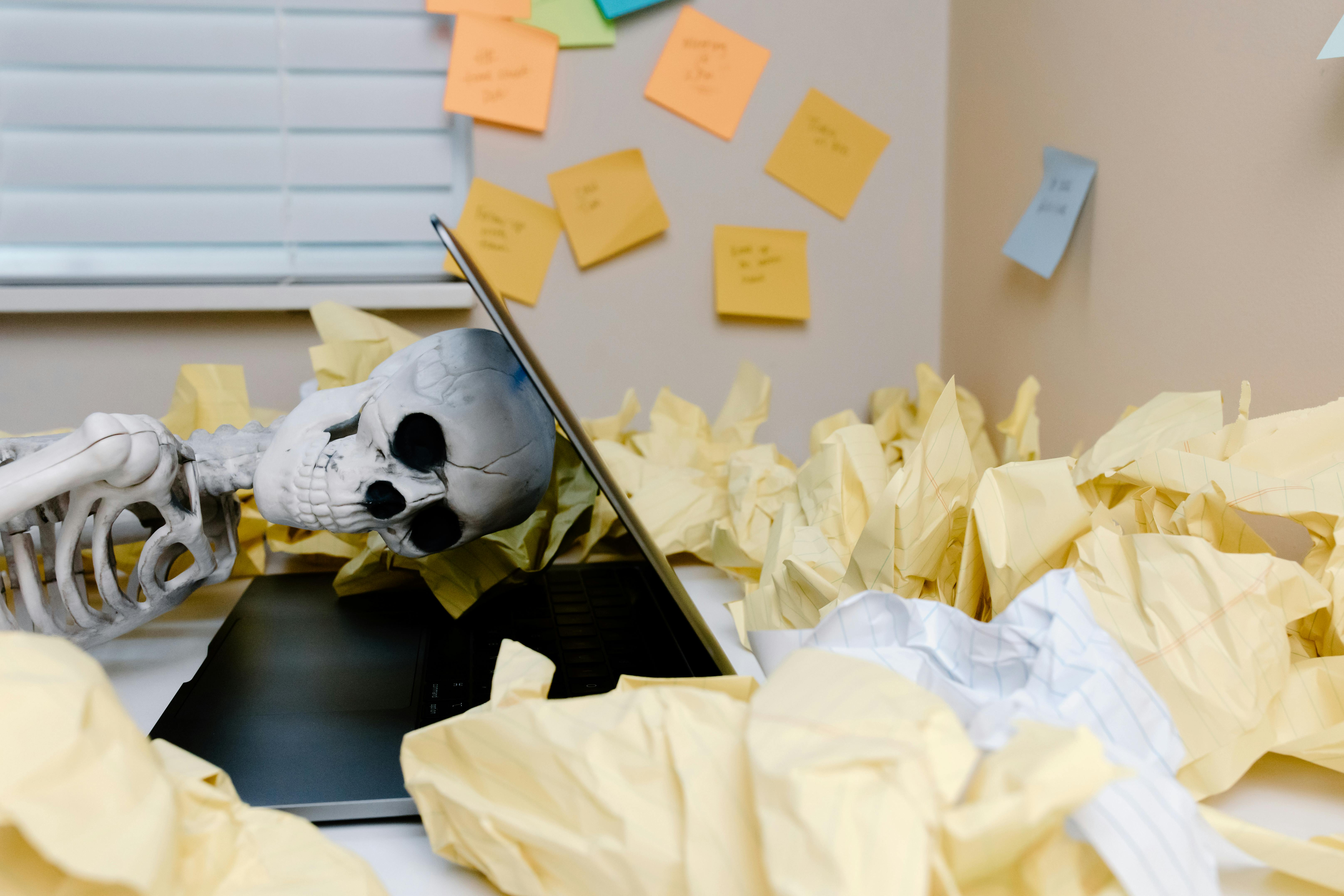 Can your candidates deliver under pressure? Timed, scenario-based assessments simulate real deadline stress and reveal how candidates actually manage time-sensitive work.