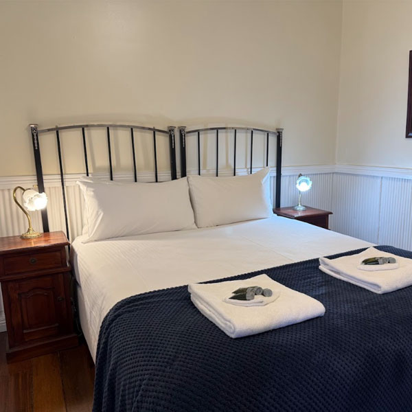historic suite bedroom