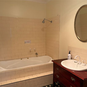 historic suite restroom