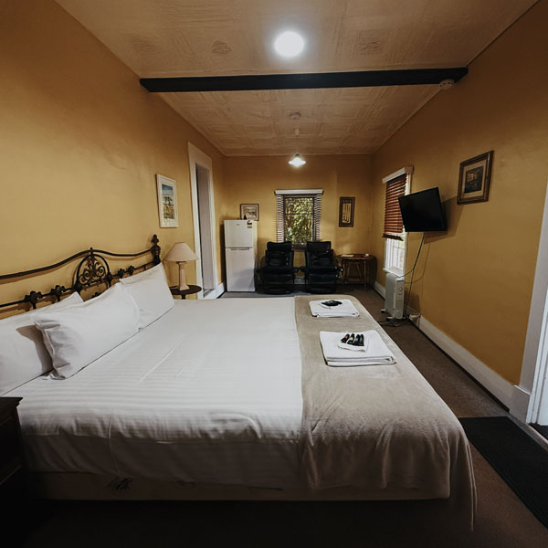 whistler cottage bedroom