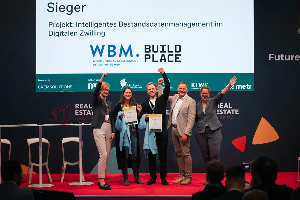 Die Gesamtsieger: WBM Wohnungsbaugesellschaft Berlin-Mitte mbH und Buildplace c/o Form Follows You GmbH