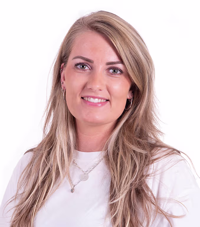 Portret van Emma Leguijt, online coach van Personal Body Plan voor afvallen, spieropbouw, zwangerschap, fit na de zwangerschap en hardlopen.