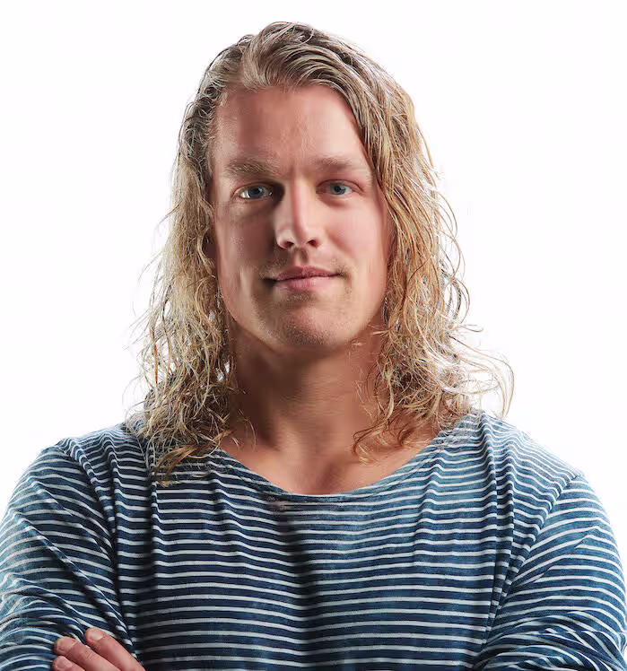 Portret van Roel Blom, online coach van Personal Body Plan voor afvallen, spieropbouw, hardlopen, HYROX, hybrid training en crossfit.