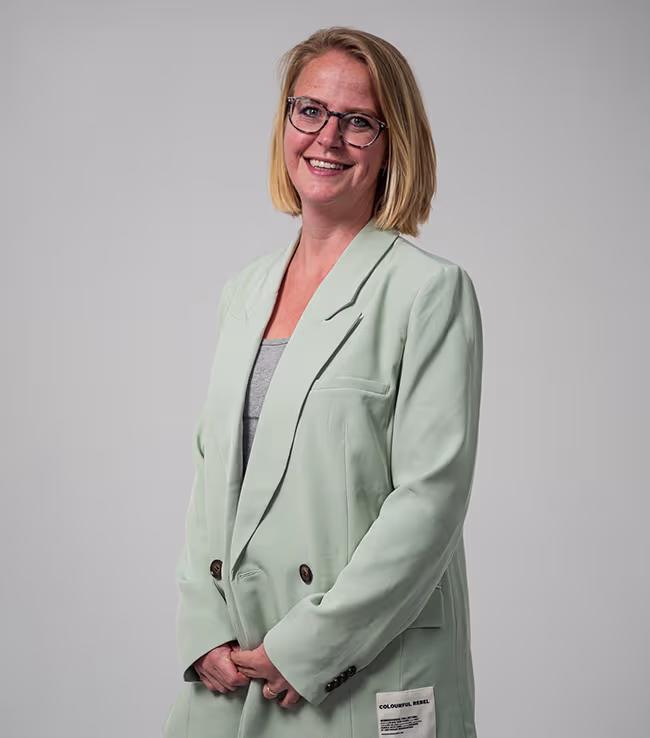 Portret van Joyce van der Scheur, online coach van Personal Body Plan voor afvallen, spieropbouw, zwangerschap, fit na de zwangerschap, emotie-eten en prikkelbare darmklachten.