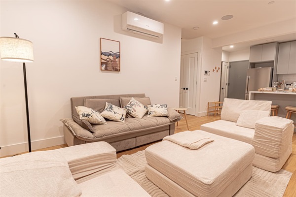 Japandi Style 1Bd in Brooklyn W/D