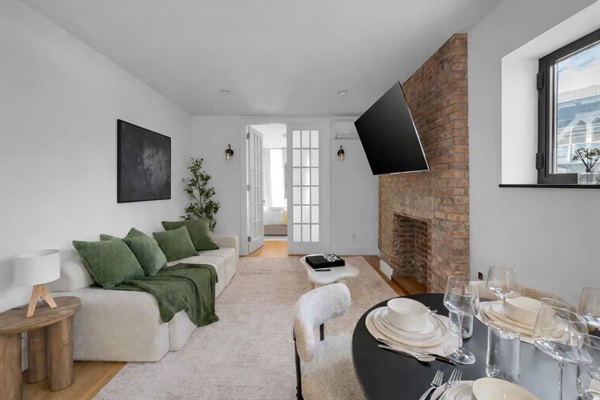 Modern 2BR Loft in Lower East Side