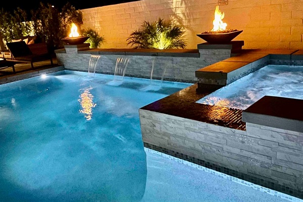 Palm Oasis: New Reno with Pool