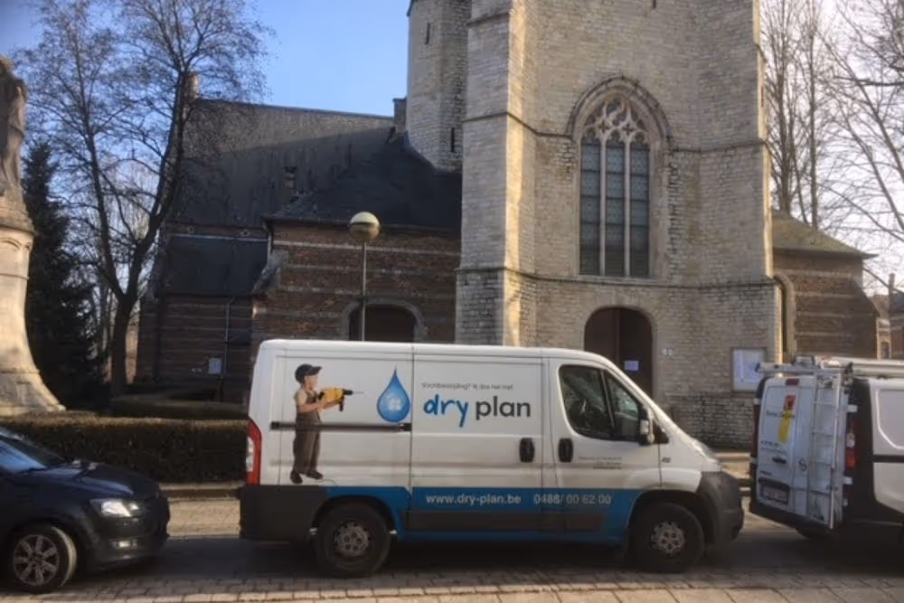 L'église de Mortsel : un défi de taille pour DryPlan