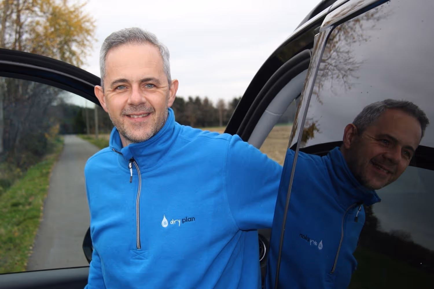 Tim, consultant en humidité avec de nombreux kilomètres au compteur