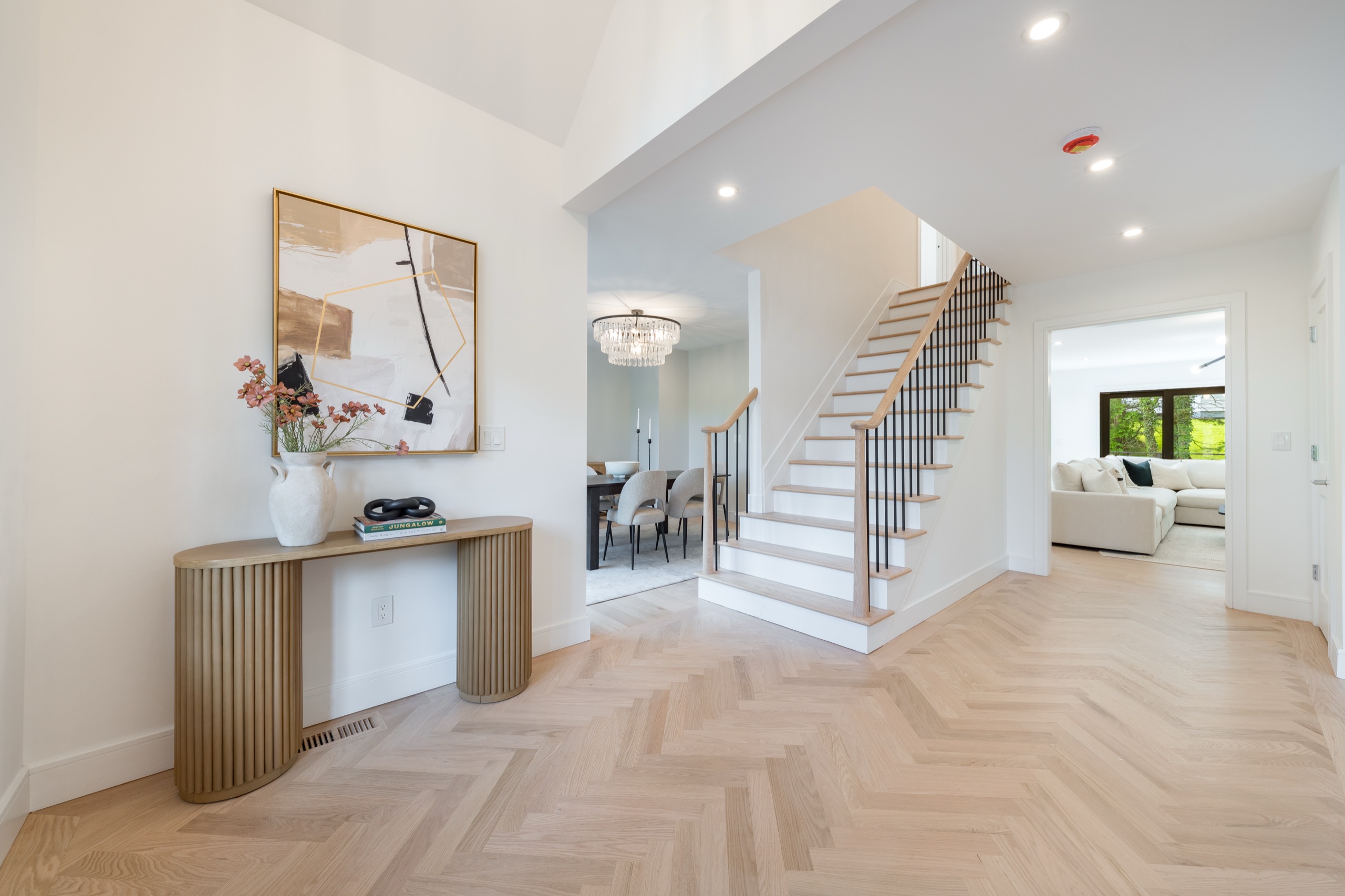 Short Hills Residence — frame 2