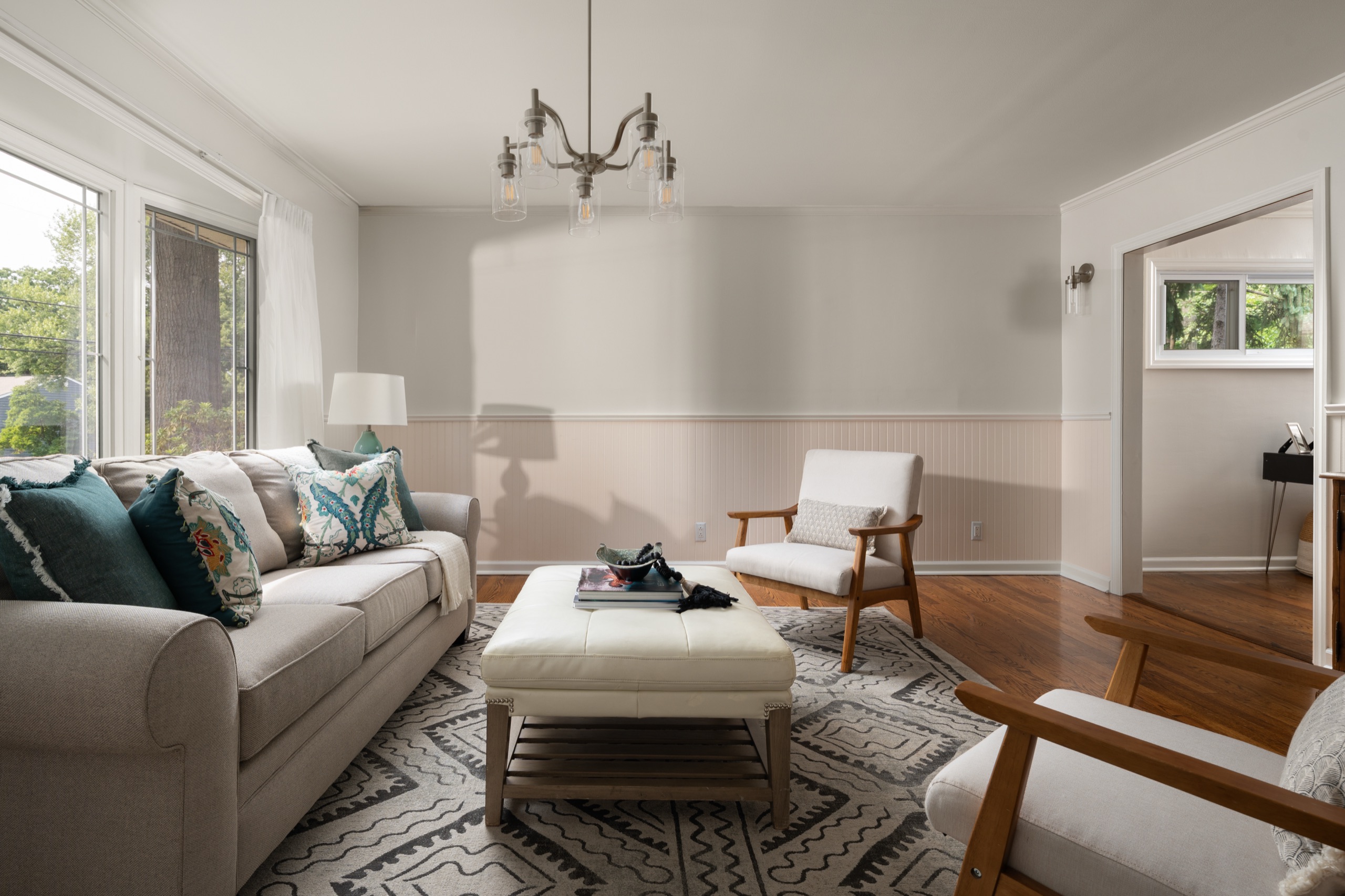 Livingston Residence — frame 4
