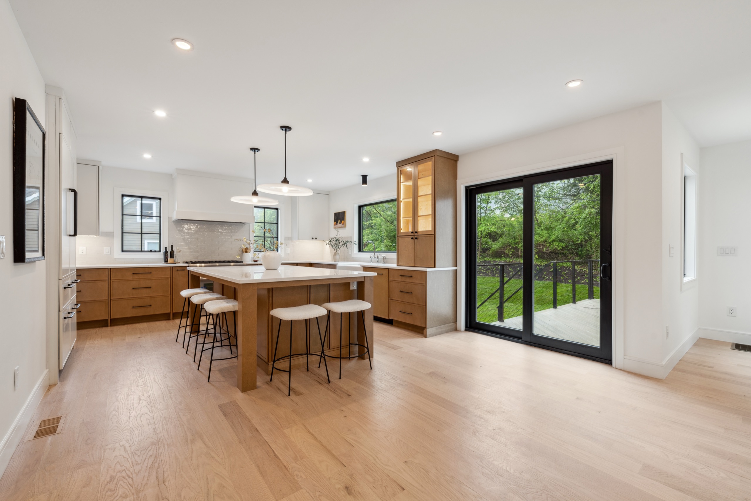 Short Hills Residence — frame 9