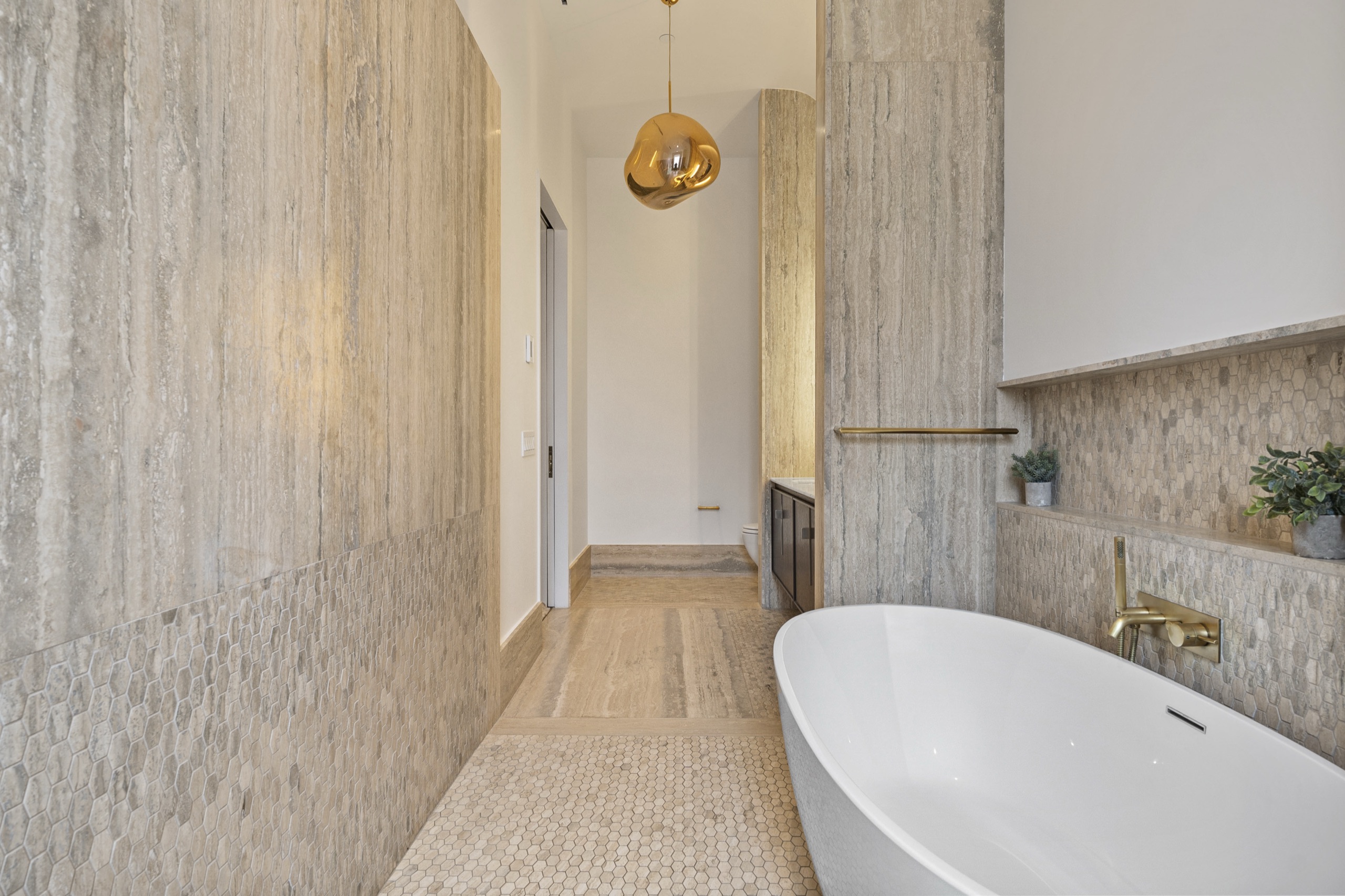 Upper East Side Residence — frame 11