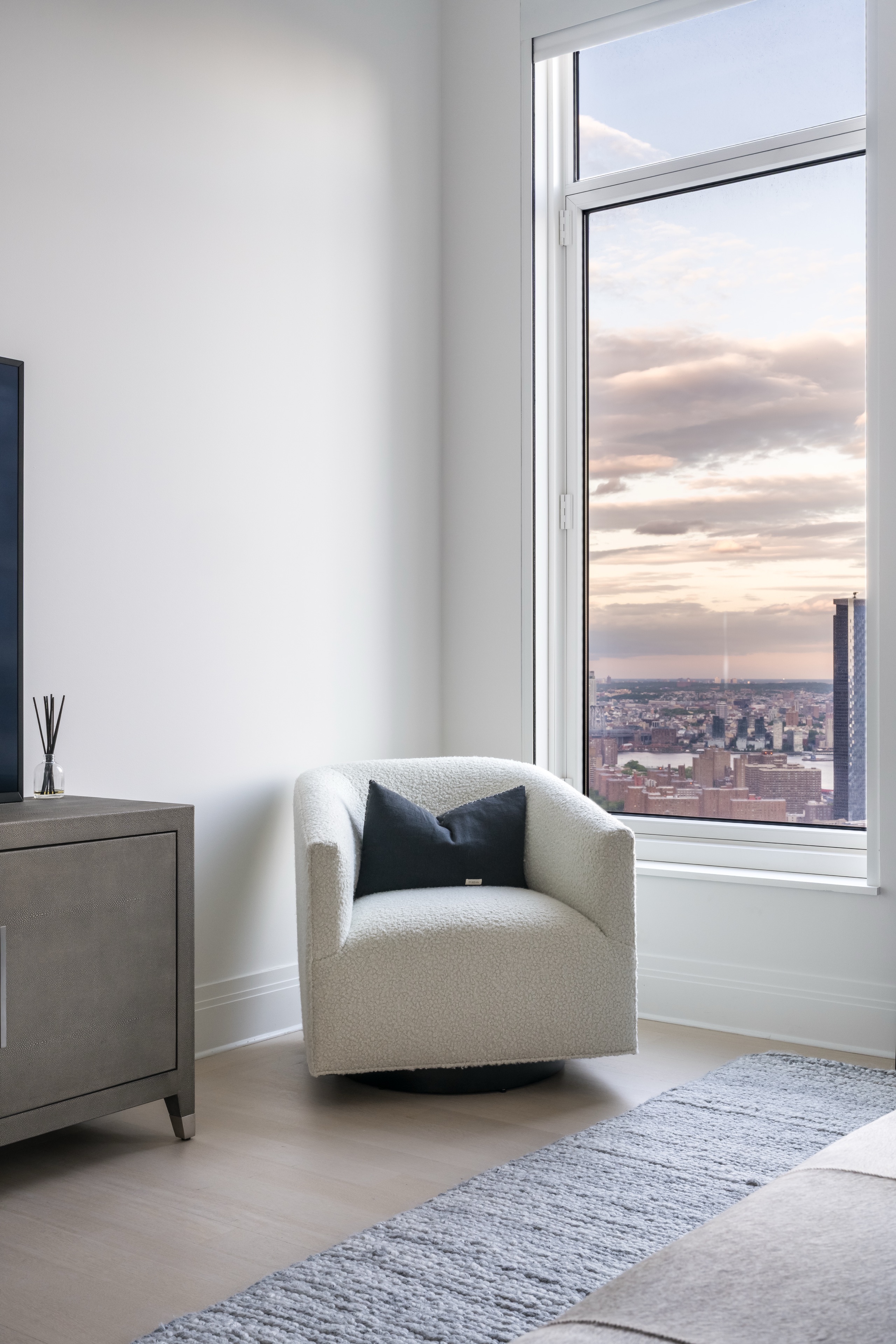 Four Seasons Private Residences — frame 17