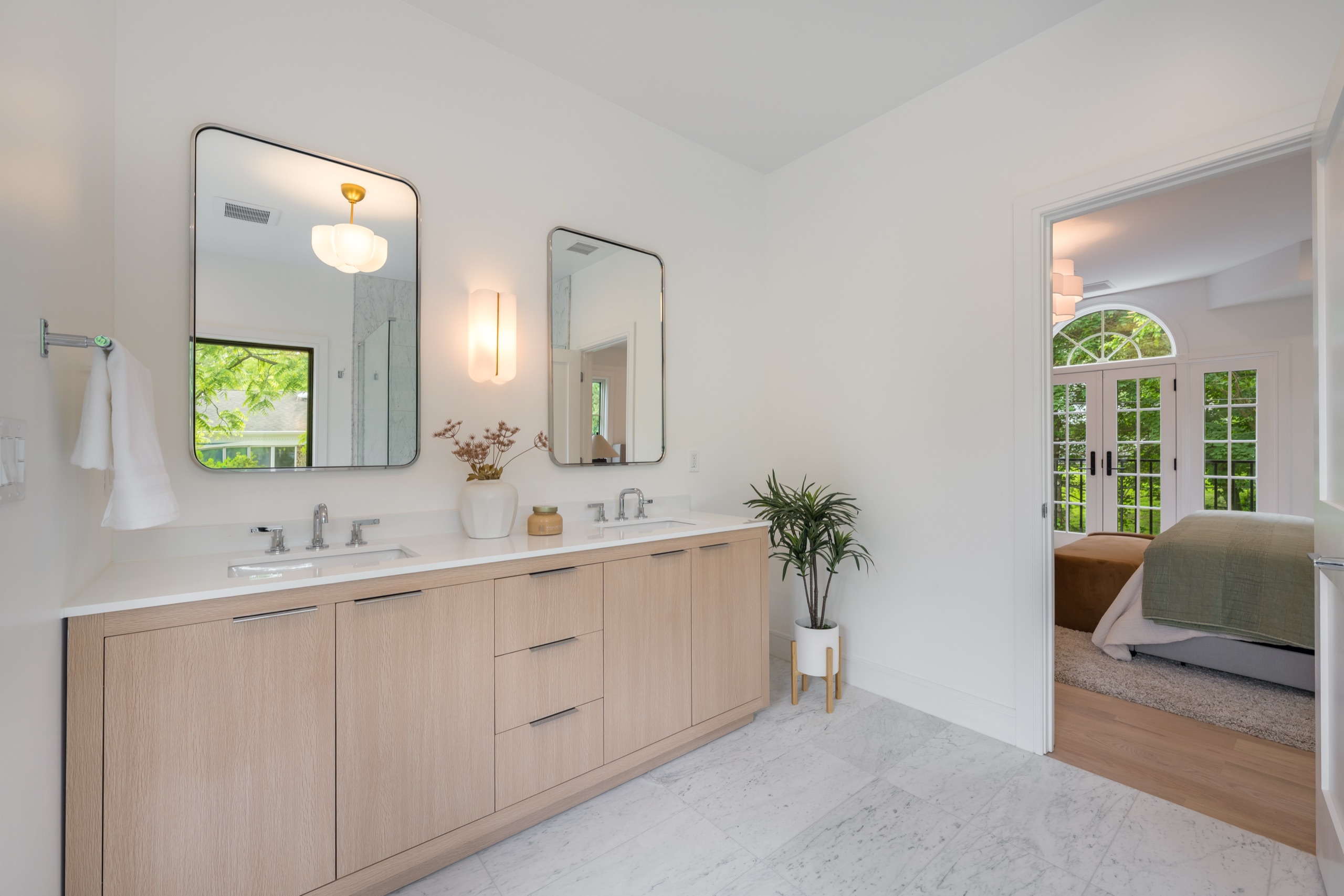 Short Hills Residence — frame 21