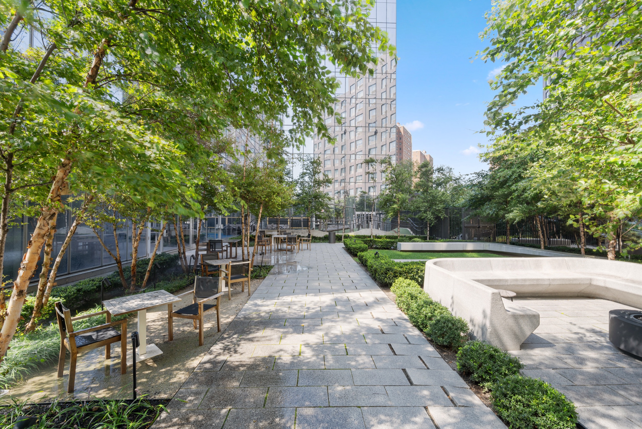 One Manhattan Square — frame 28