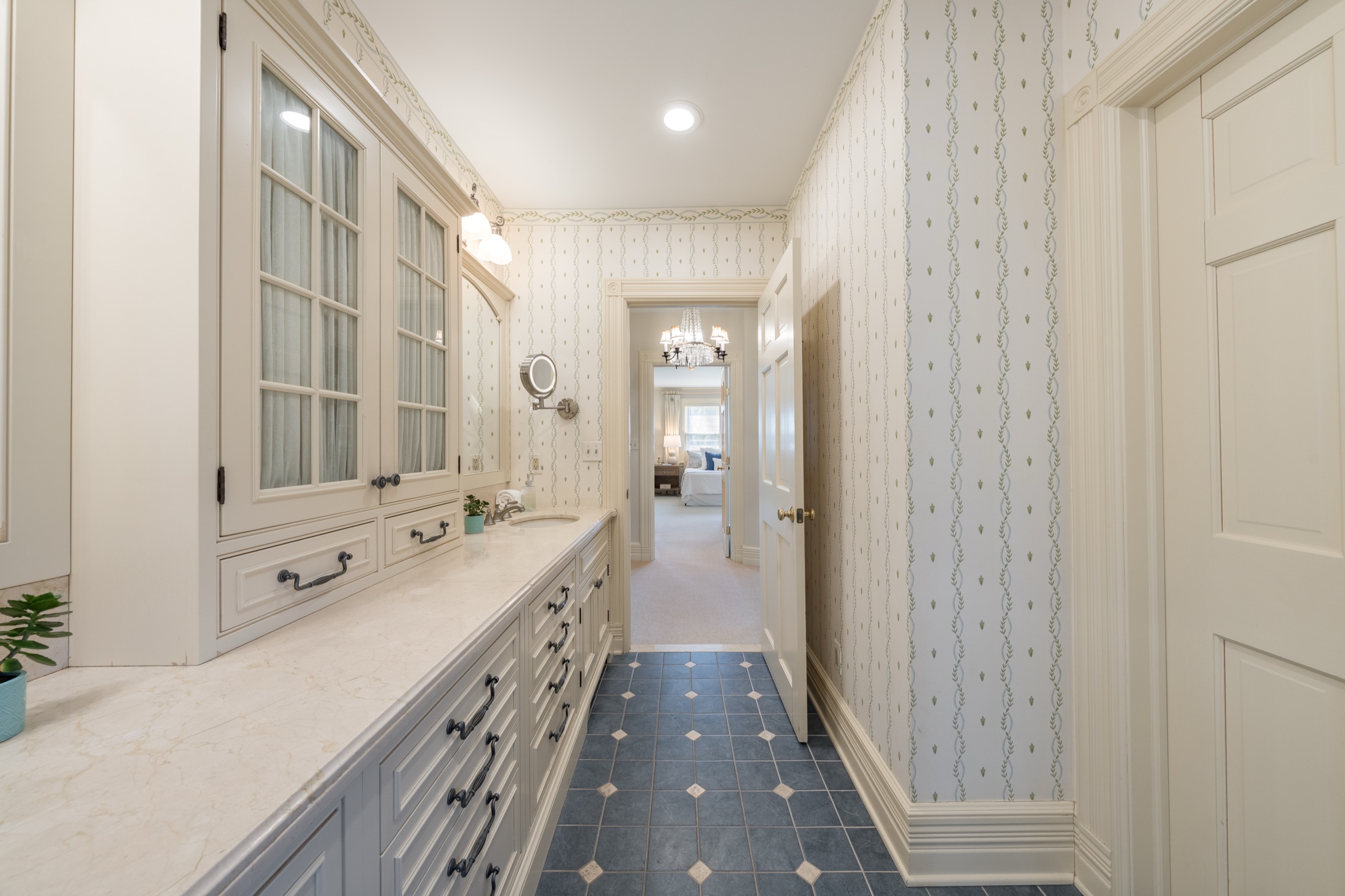Nutley Victorian — frame 32