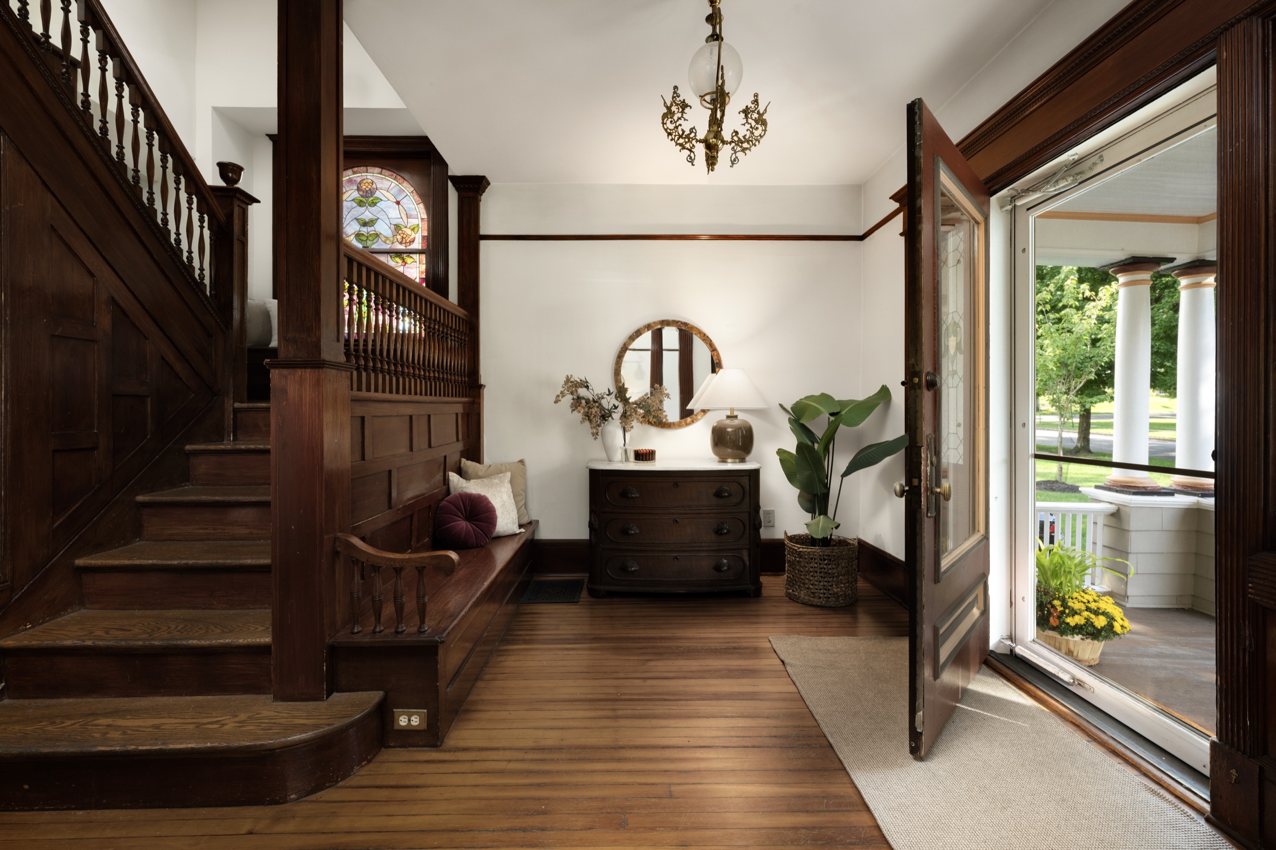 South Orange Colonial — frame 6