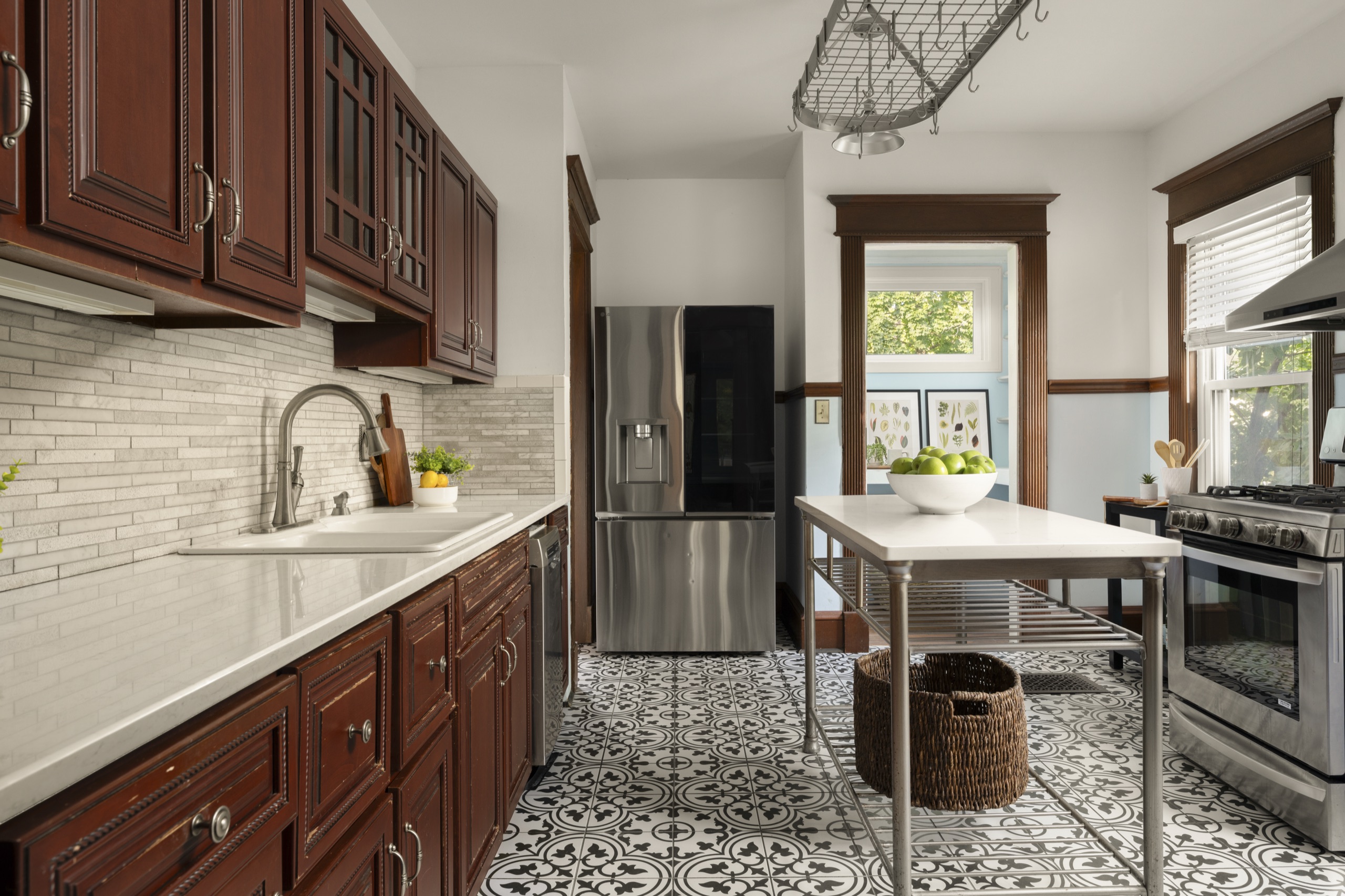 South Orange Colonial — frame 13