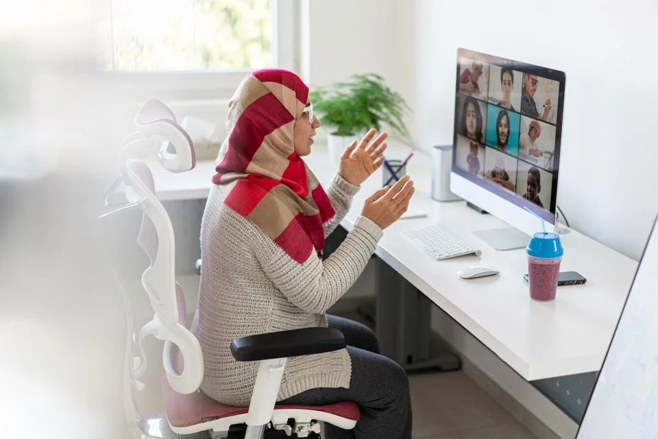 Improving Your Communications Strategy To Survive The Hybrid