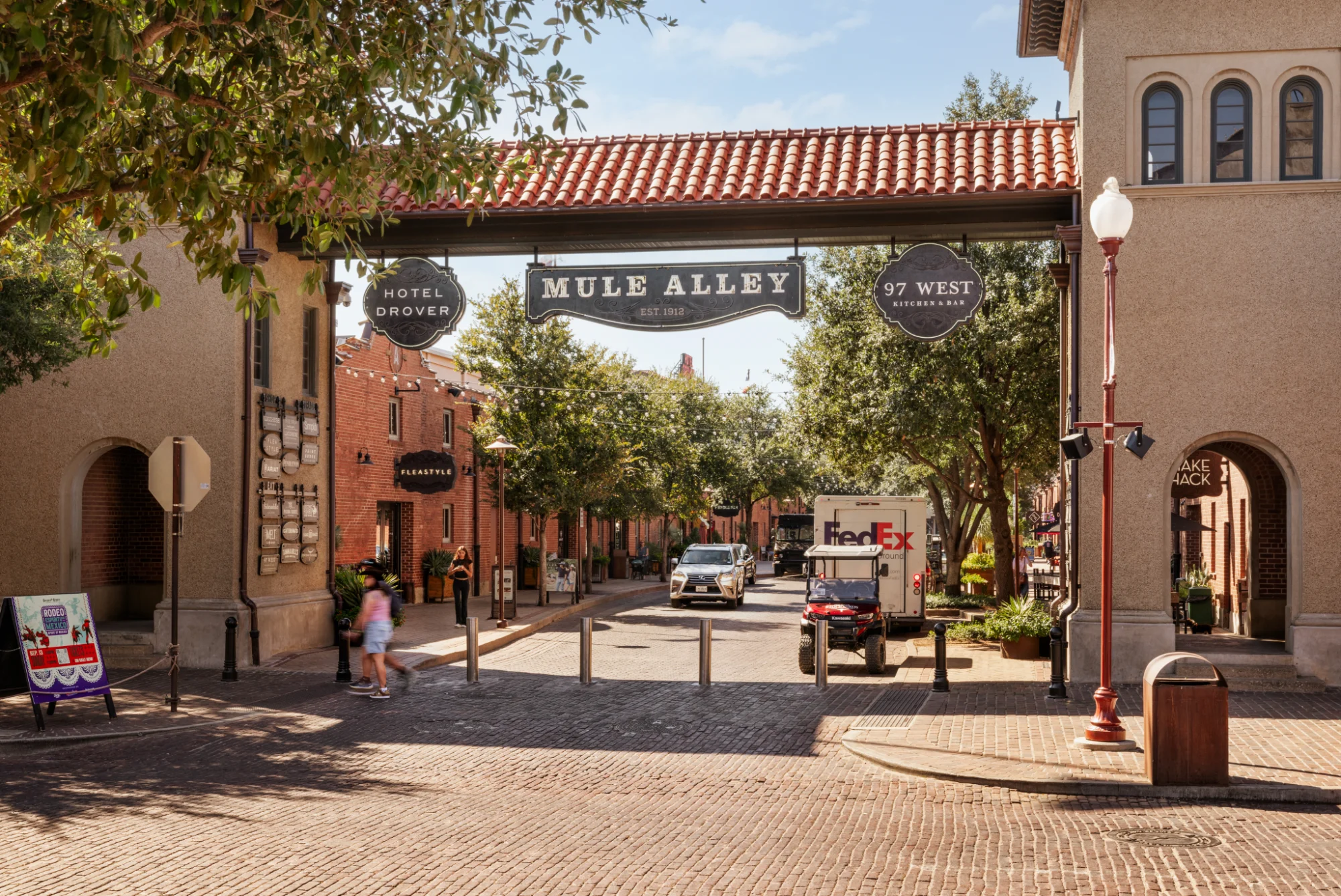 Mule Alley in the Fort Worth Stockyards with Reliance bollards