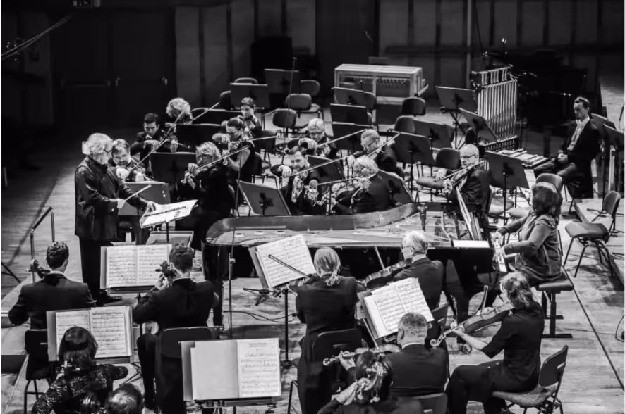 Anna Górecka na scenie z Maestro Jerzym Maksymiukiem