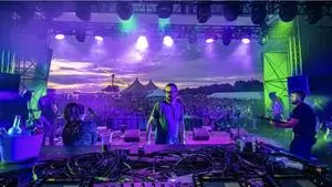 Back 2 Festival