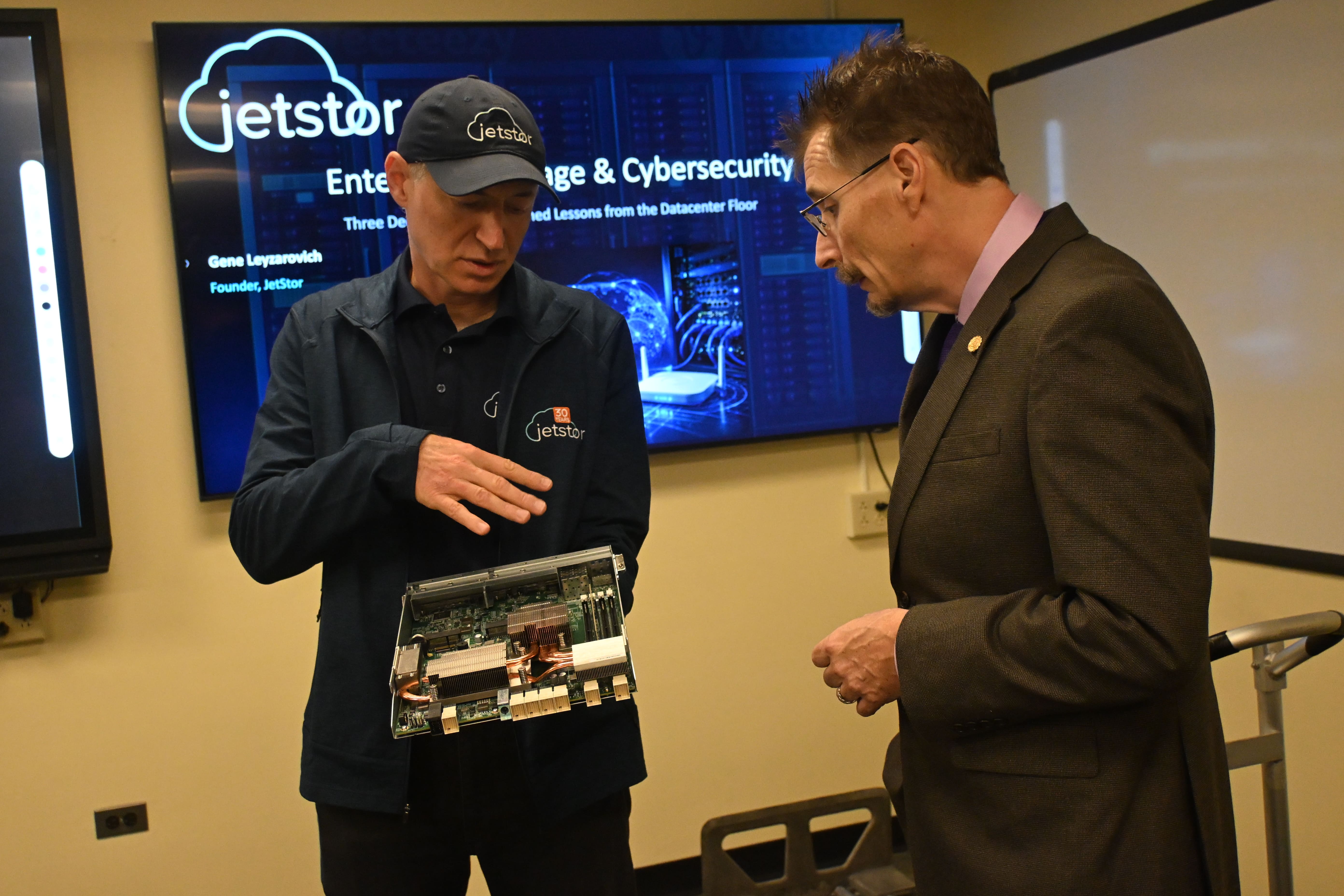 JetStor technical hardware demonstration