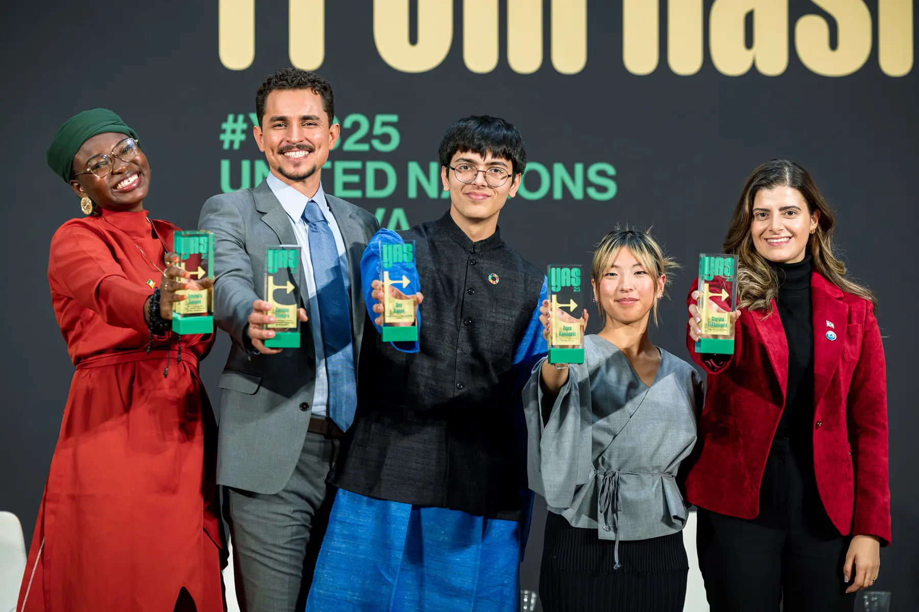 #YAS25 Laureates © Young Activists Summit/Antoine Tardy 