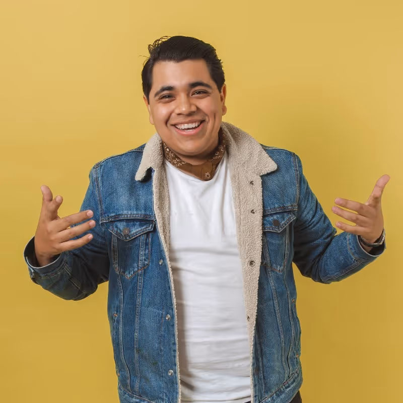 A color portrait photograph of Elvis Sierra