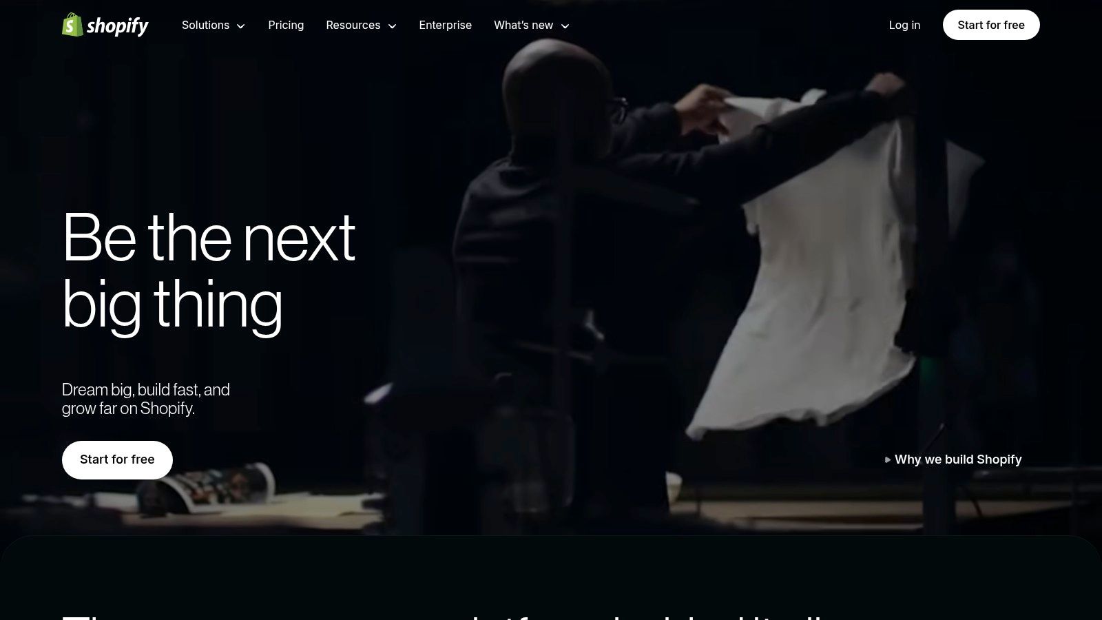 Shopify’s built-in abandoned checkout email editor showcasing template sections and branding options.