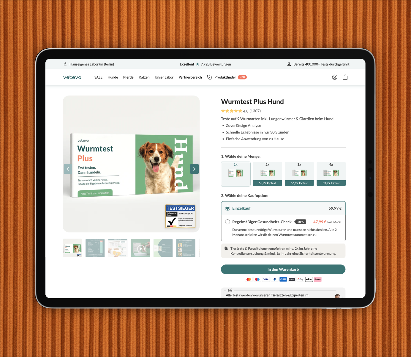 Desktop shopping cart sidebar showing selected products, recommended items, discount code field, and checkout button.