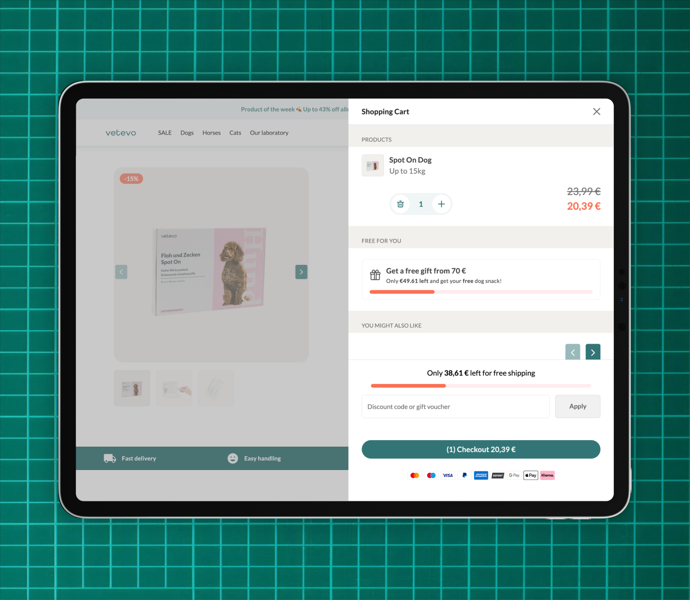 Desktop shopping cart sidebar showing selected products, recommended items, discount code field, and checkout button.