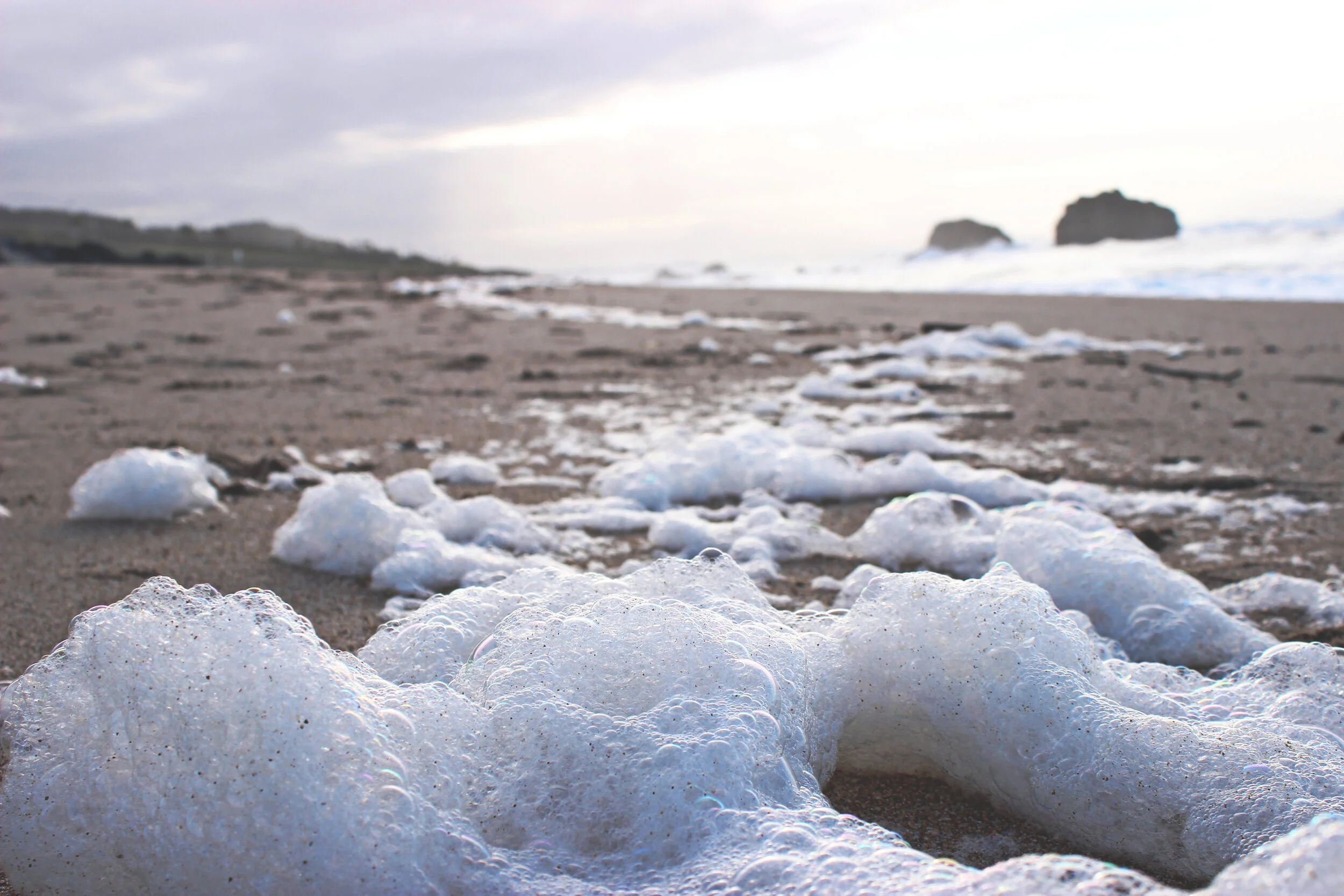 Foam_pollution_Milady_Biarritz_2014.jpg