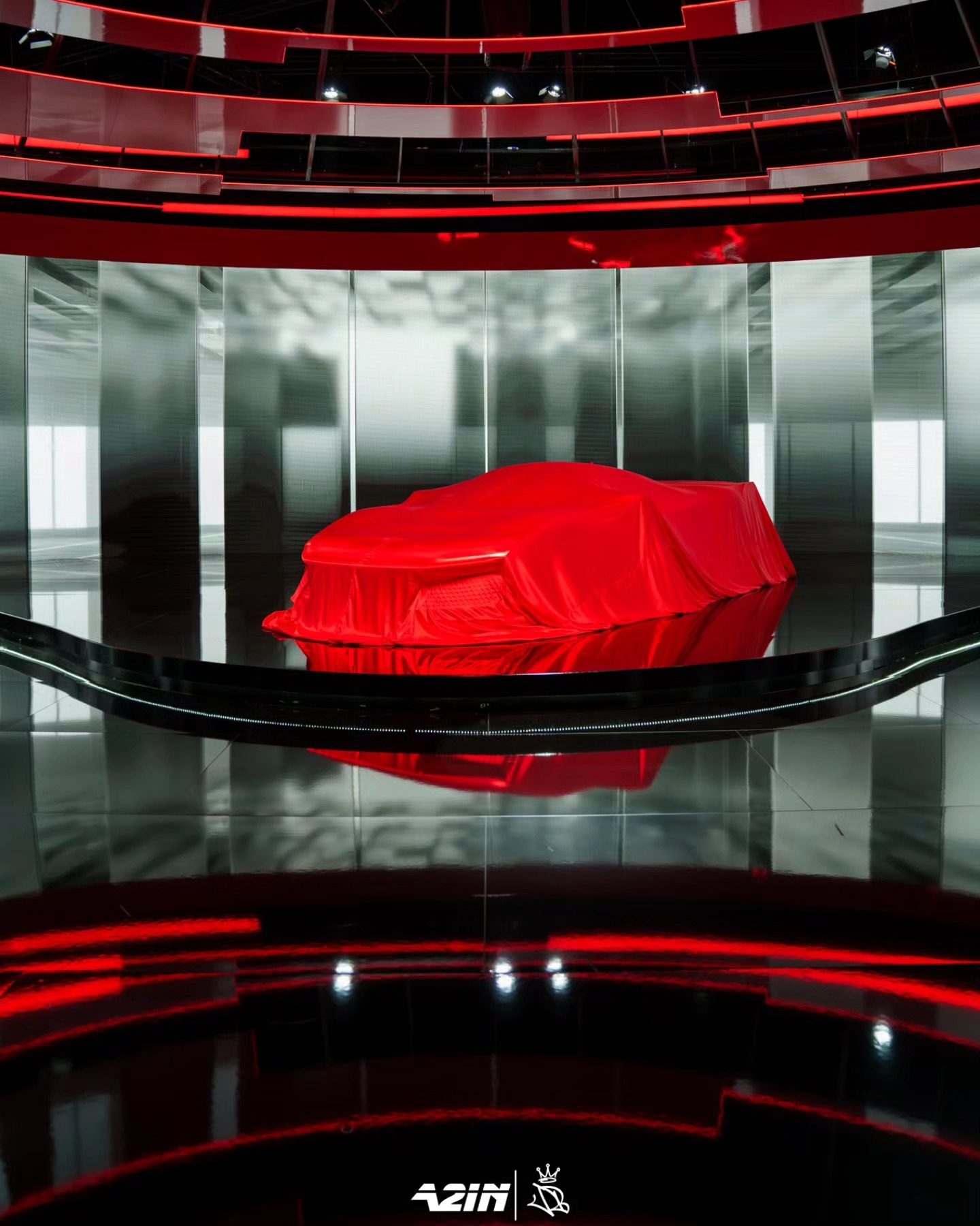 Covered F80 in Mirrored Reveal Room