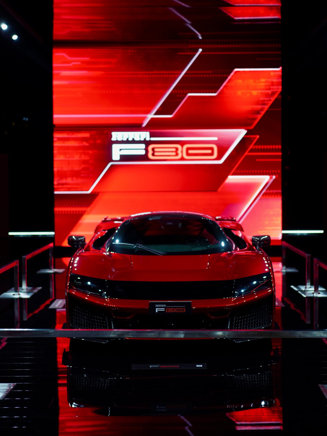 F80 Reveal Wall and Angular Lighting
