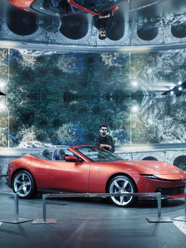 Roma Spider and Scenic Projection