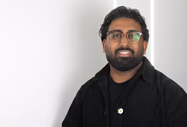 BSO representative explaining Dubai property management services in a video message. BSO expert explaining how property management services help UAE landlords maximize returns and reduce stress.