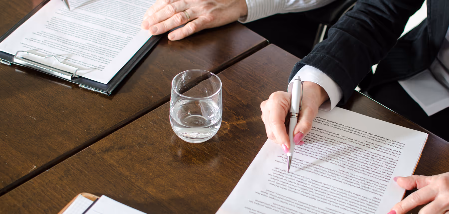 Lawyer reviewing tenant eviction documents for a landlord at BSO Real Estate in Dubai. Lawyer preparing tenant eviction paperwork for a landlord with BSO Real Estate’s legal support in the UAE