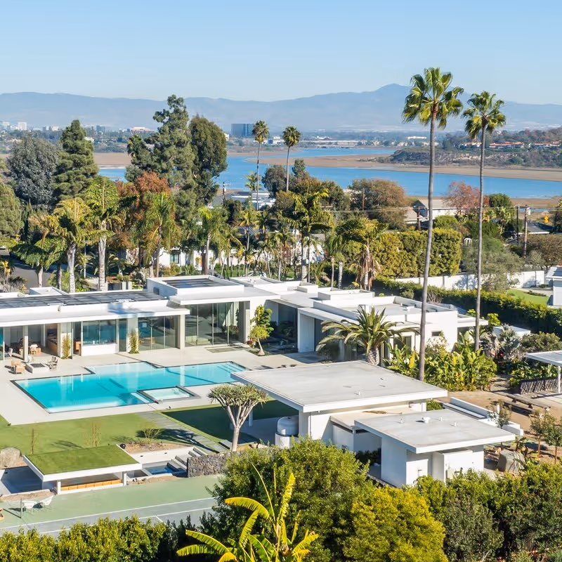 Costa Mesa - California